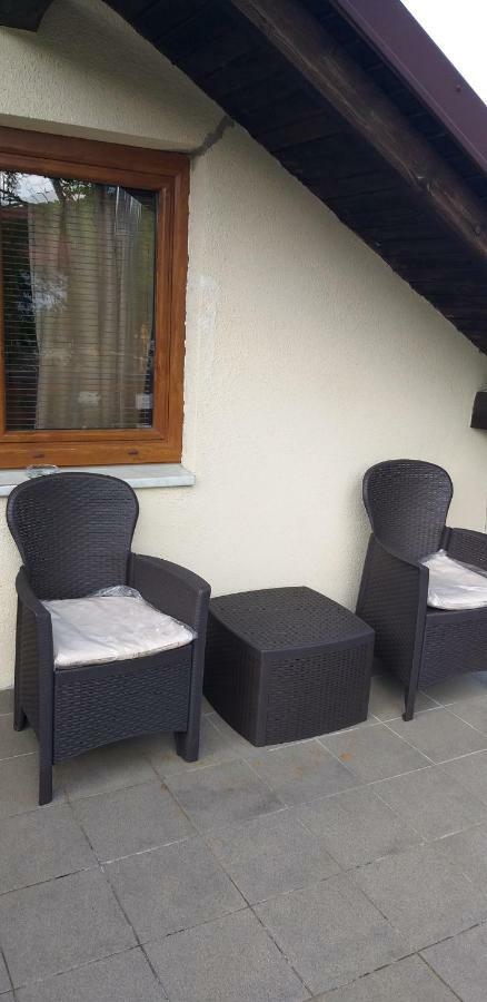 Guesthouse Marton Jezerce Exterior foto